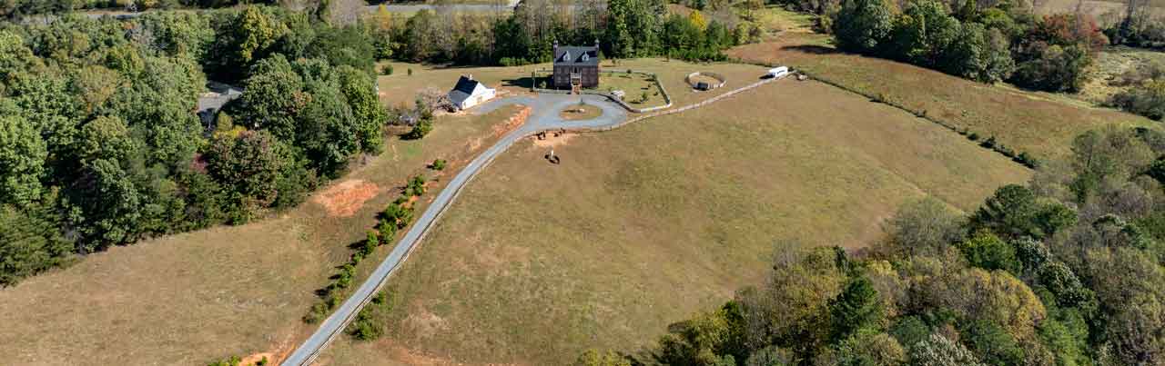 Beautiful c.1800 federal style home replica in Appomattox